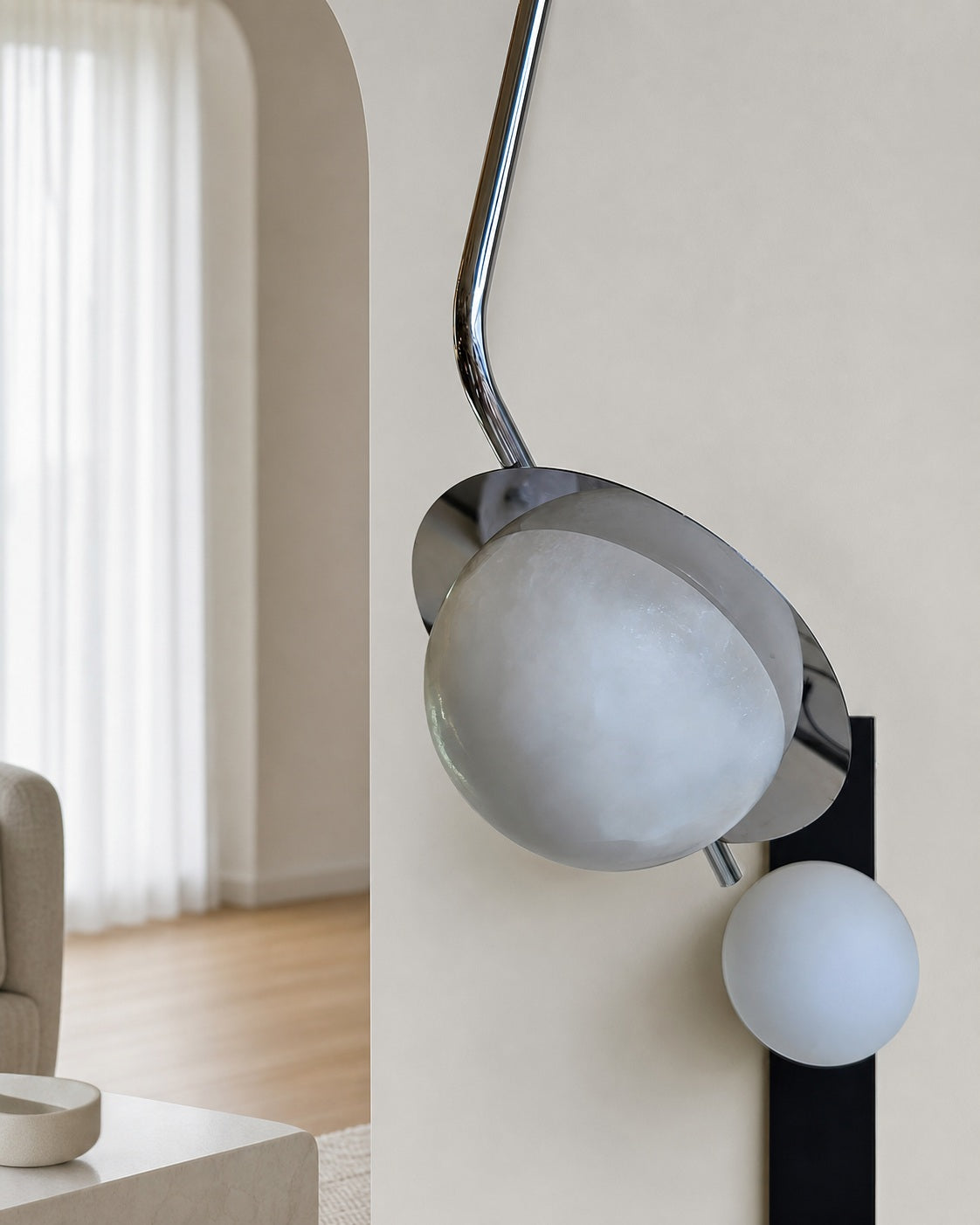 Chic Luminance Alabaster Pendant Light