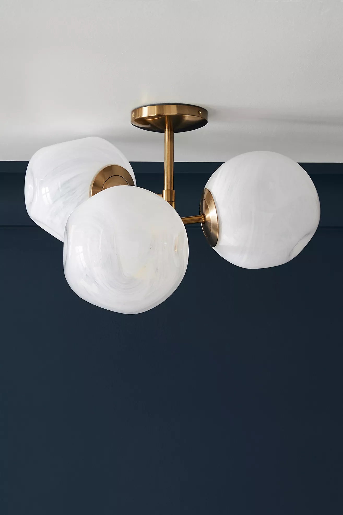 Pawrior Sculptural Ceiling Light – Modern Flush Mount with Brass & Glass Finish
