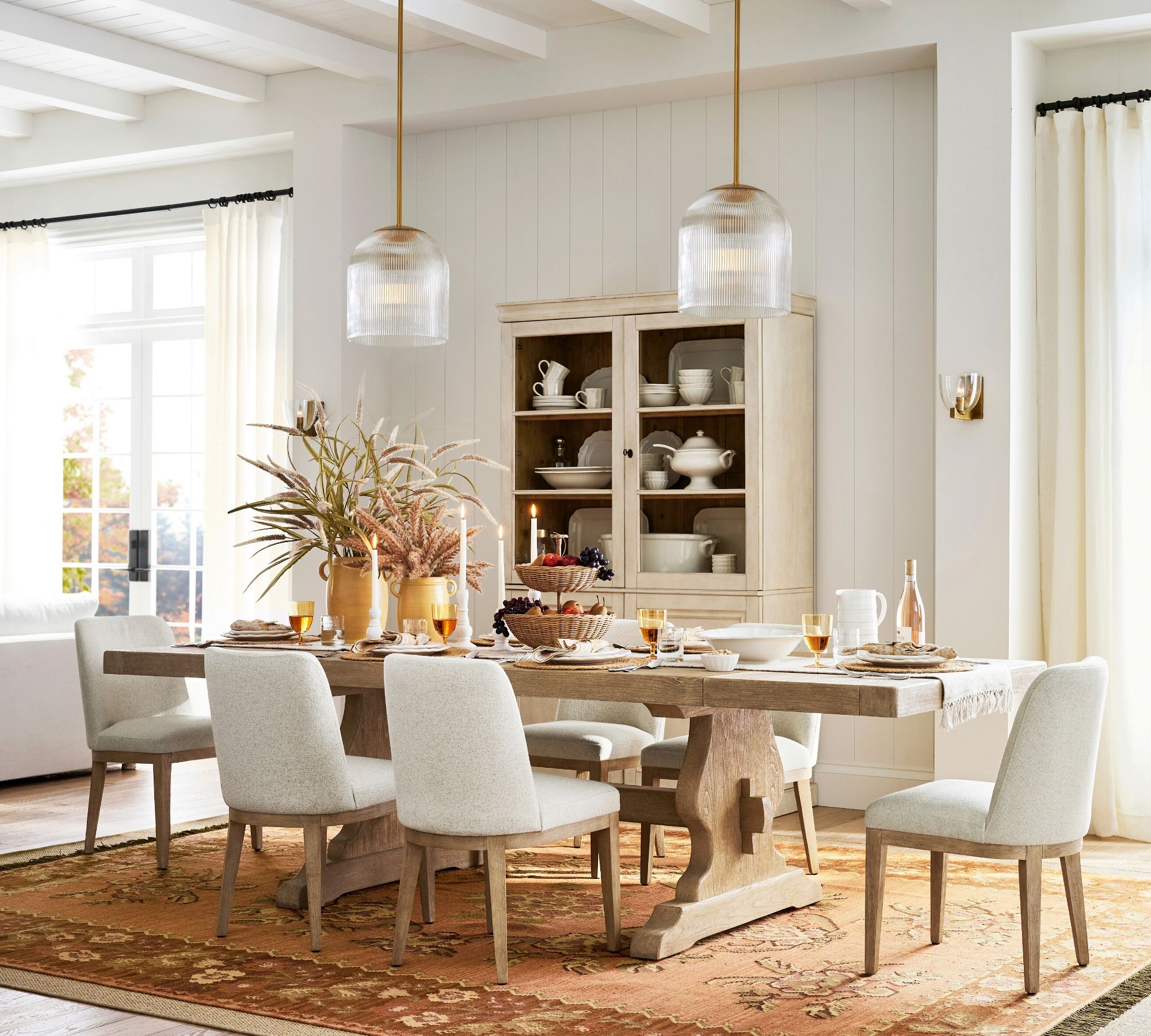 Bravira Ribbed Glass Pendant Light - Elegant Kitchen Island Lamp