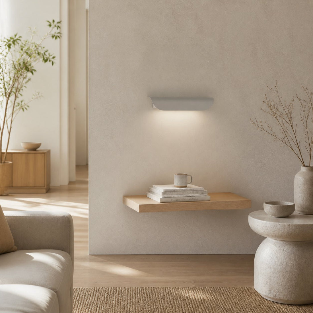Hidra Modern Metal Wall Sconce – Minimalist Down-Light Sconce for Modern Homes