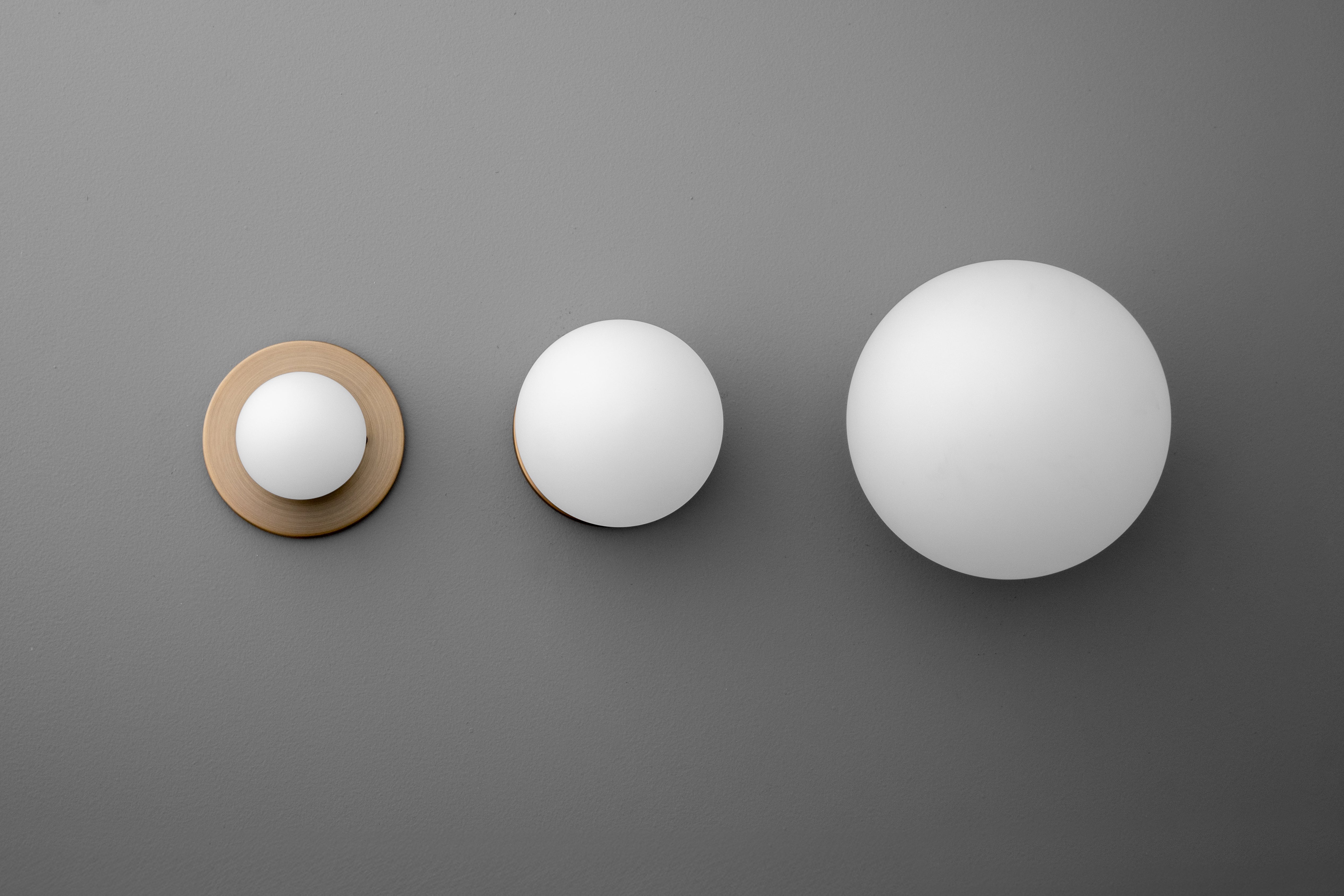 Glorica Glass Brass Wall Sconce - Frosted Globe Classic Light For Warm Ambiance