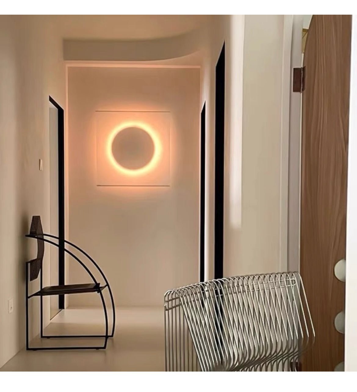 Modern Simple Plug-In Round Wall Lamp