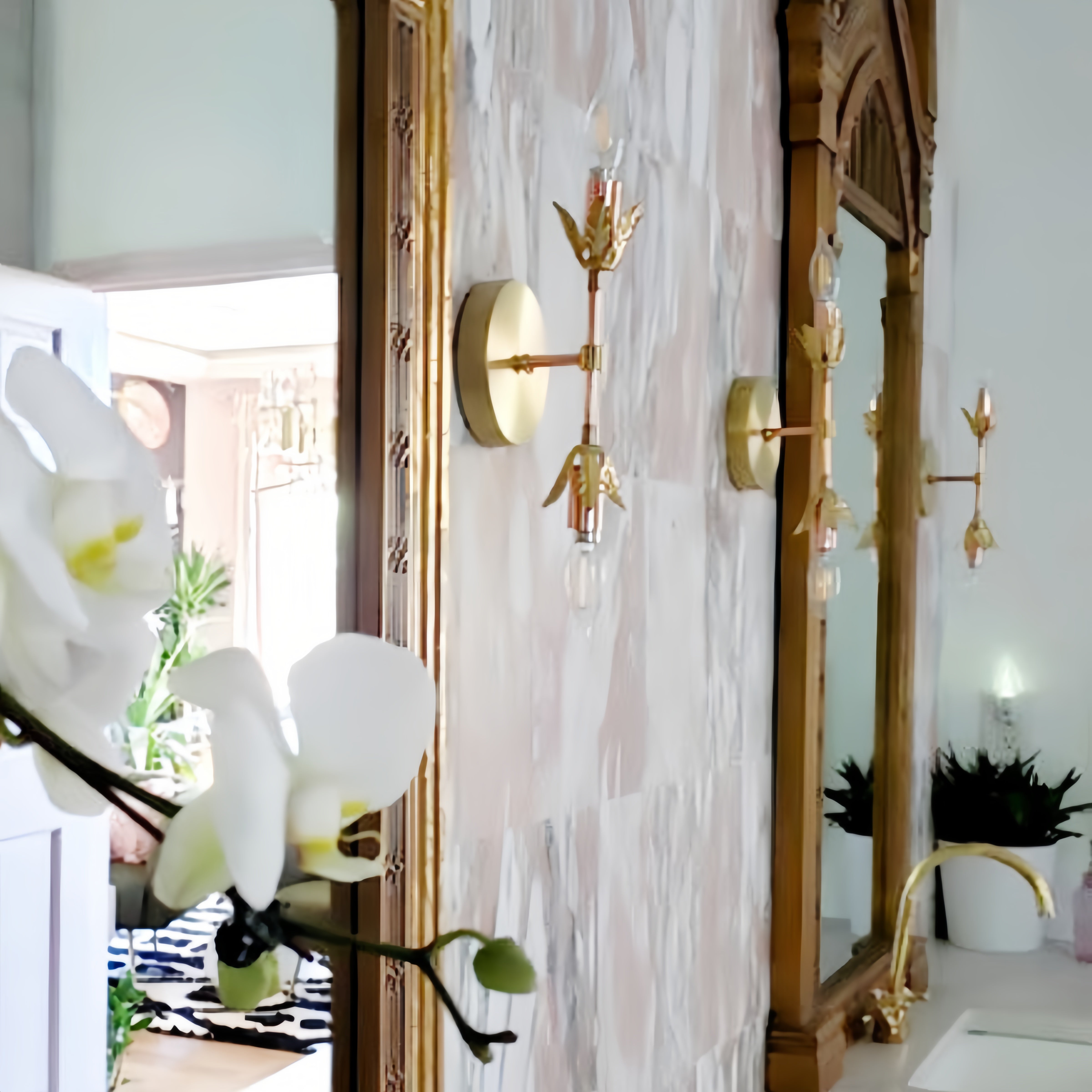 Romantic Polished Copper Wall Sconce - Modern Gilded Accent Light