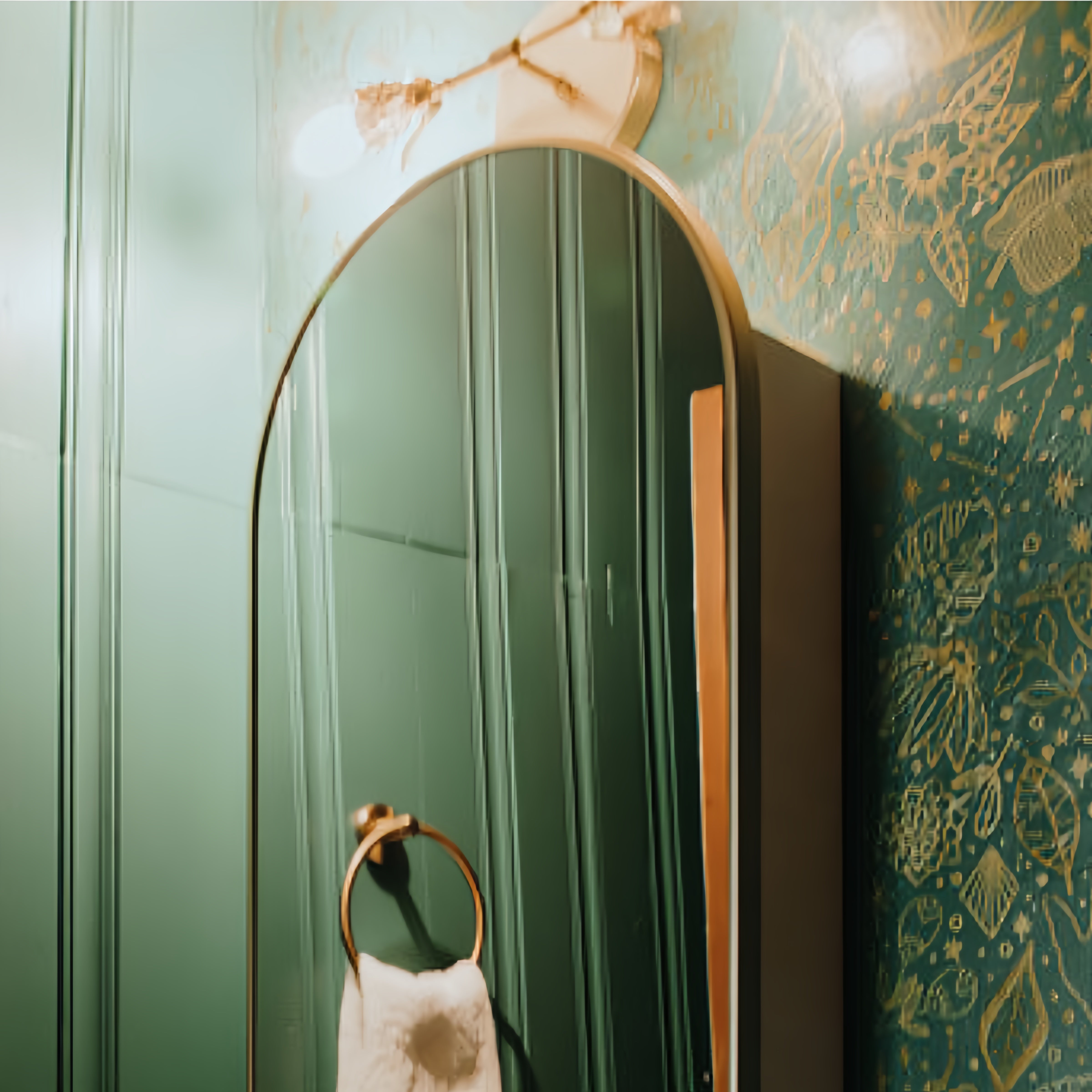 Romantic Polished Copper Wall Sconce - Modern Gilded Accent Light