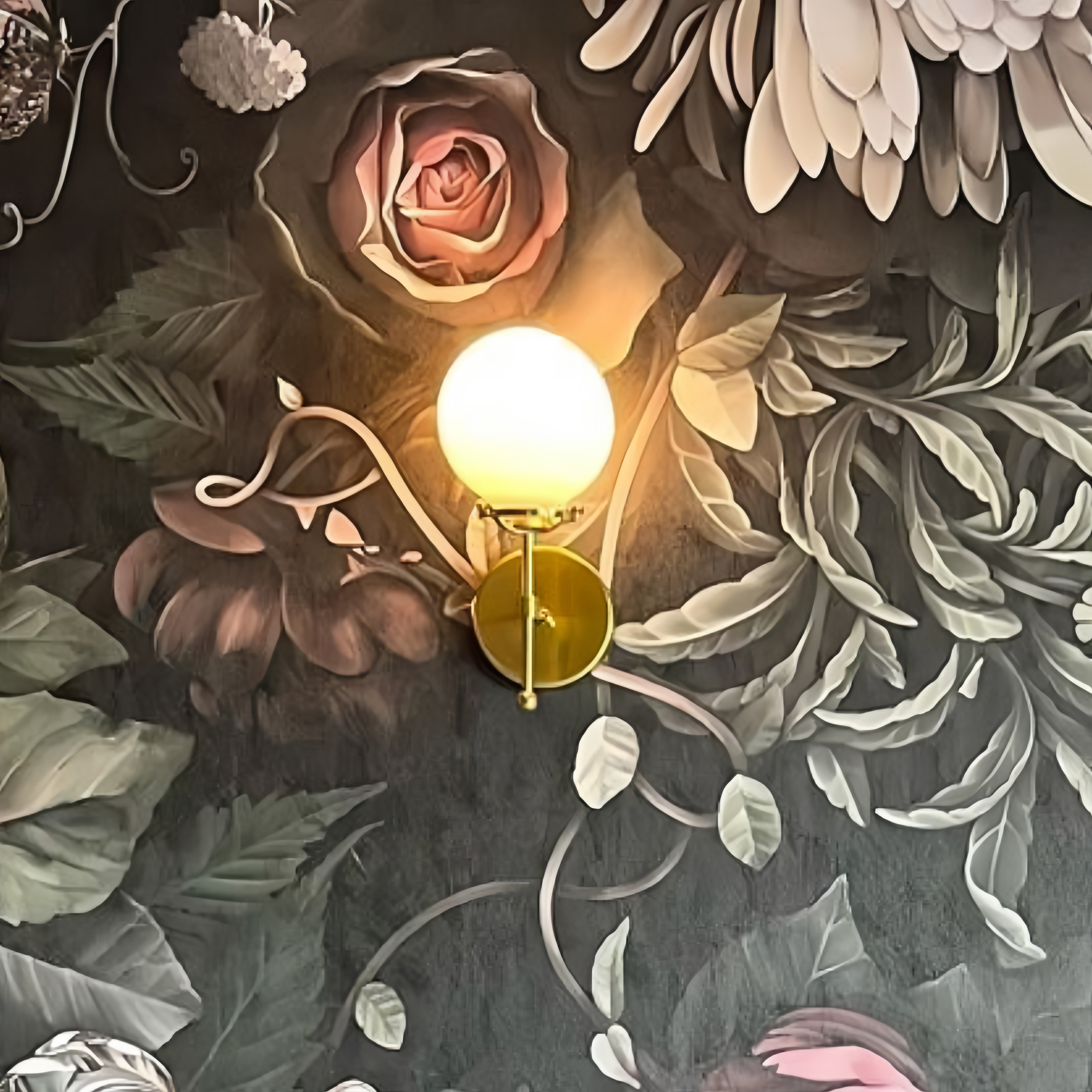 Modern Metal Globe Wall Light - Illuminate Your Space