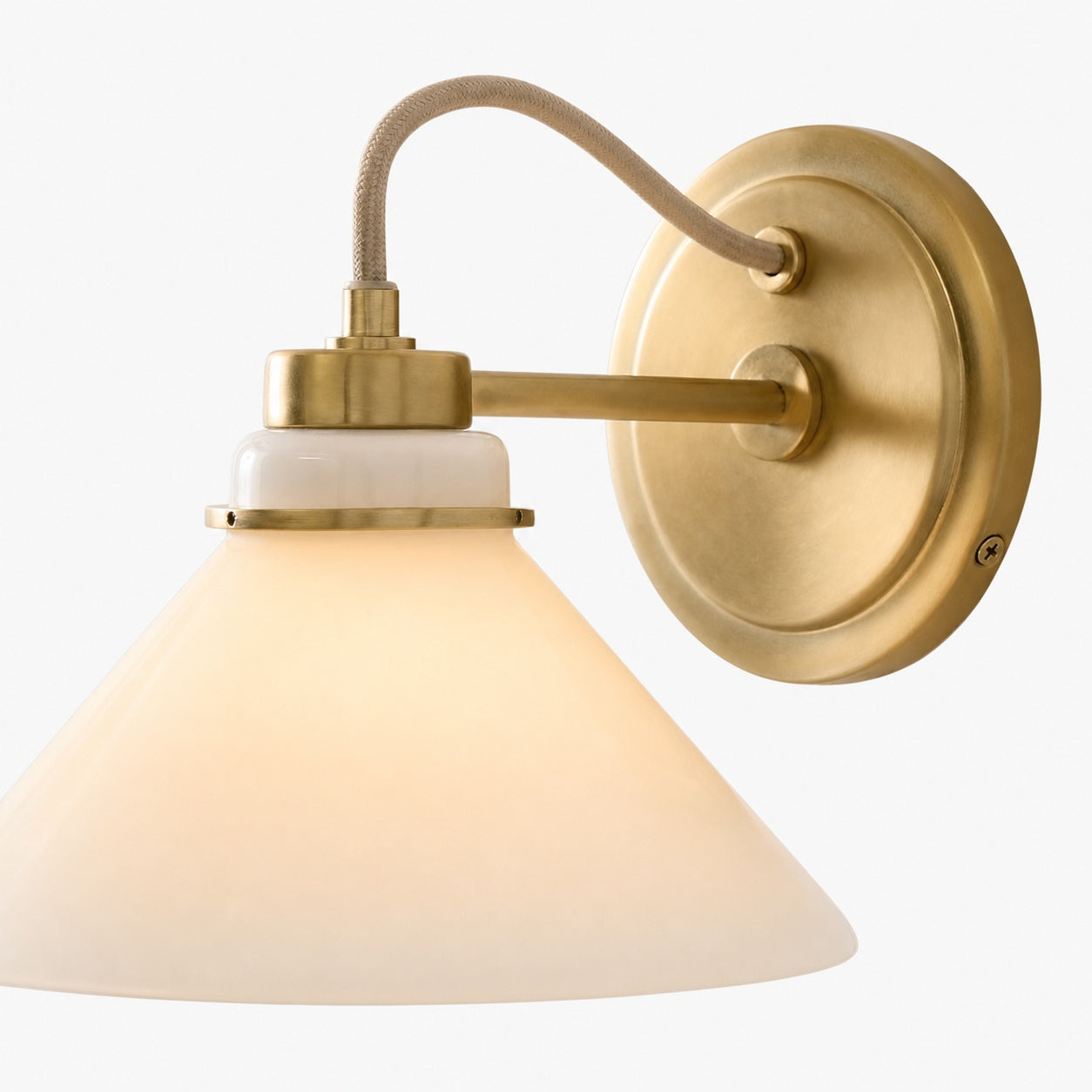 Aurenza Sconce – Farmhouse Wall Light with Metal Accents for Cozy Spaces