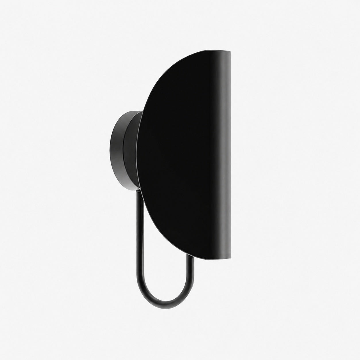 Minimalist Modern Wall Light with Brass or Fabric Shade for Ambient Lighting