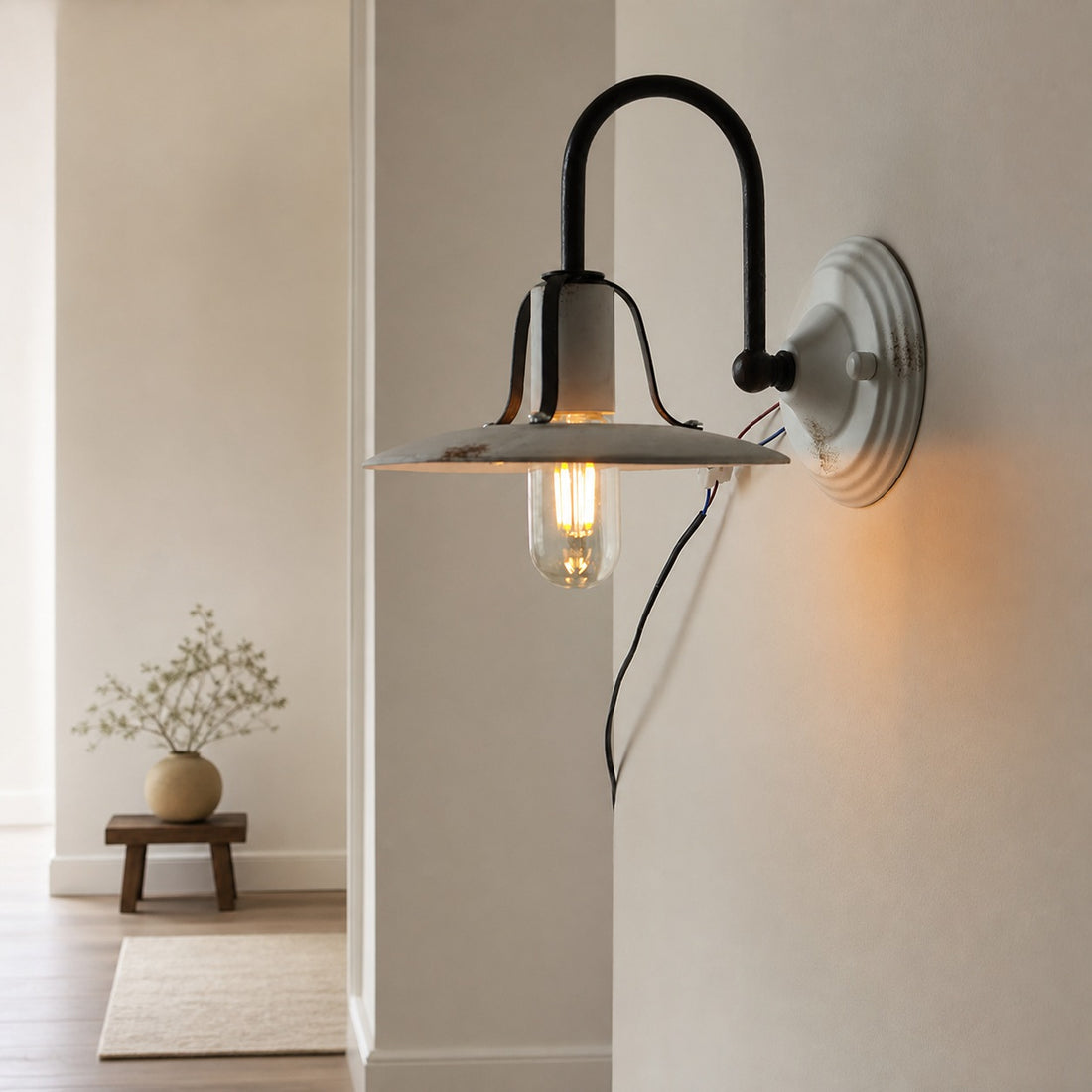 Potenza Wall Lamp