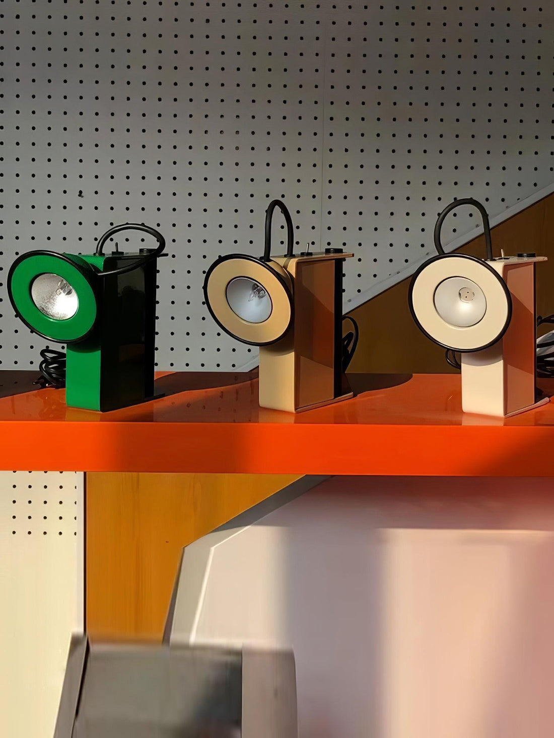 Magnetic Adjustable Camera Table Lamp