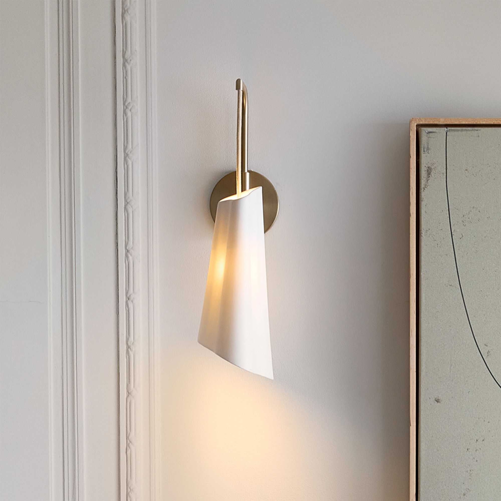 Orovia Sleek Wall Sconce – Ceramic Glass & Metal Champagne Brass