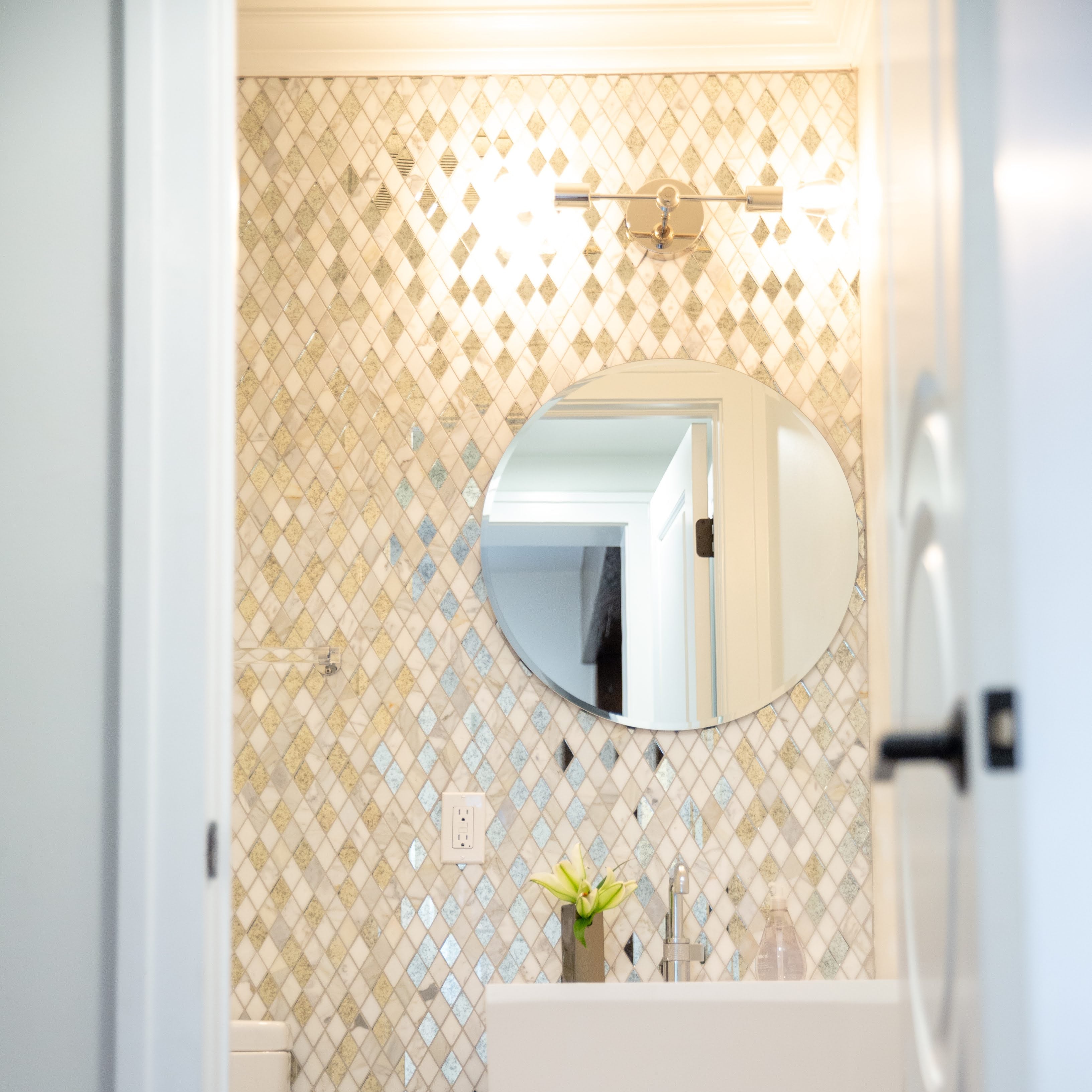 Stylish Bedroom Wall Sconce - Functional Accent Light