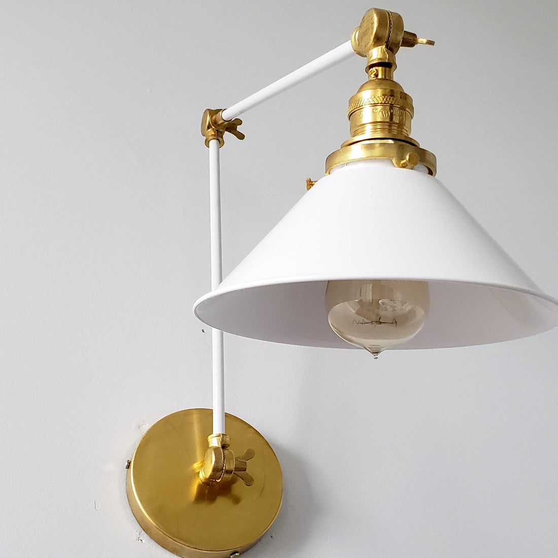 Classic Wall Mounted Cone Adjustable Sconce For Bedroom & Desk