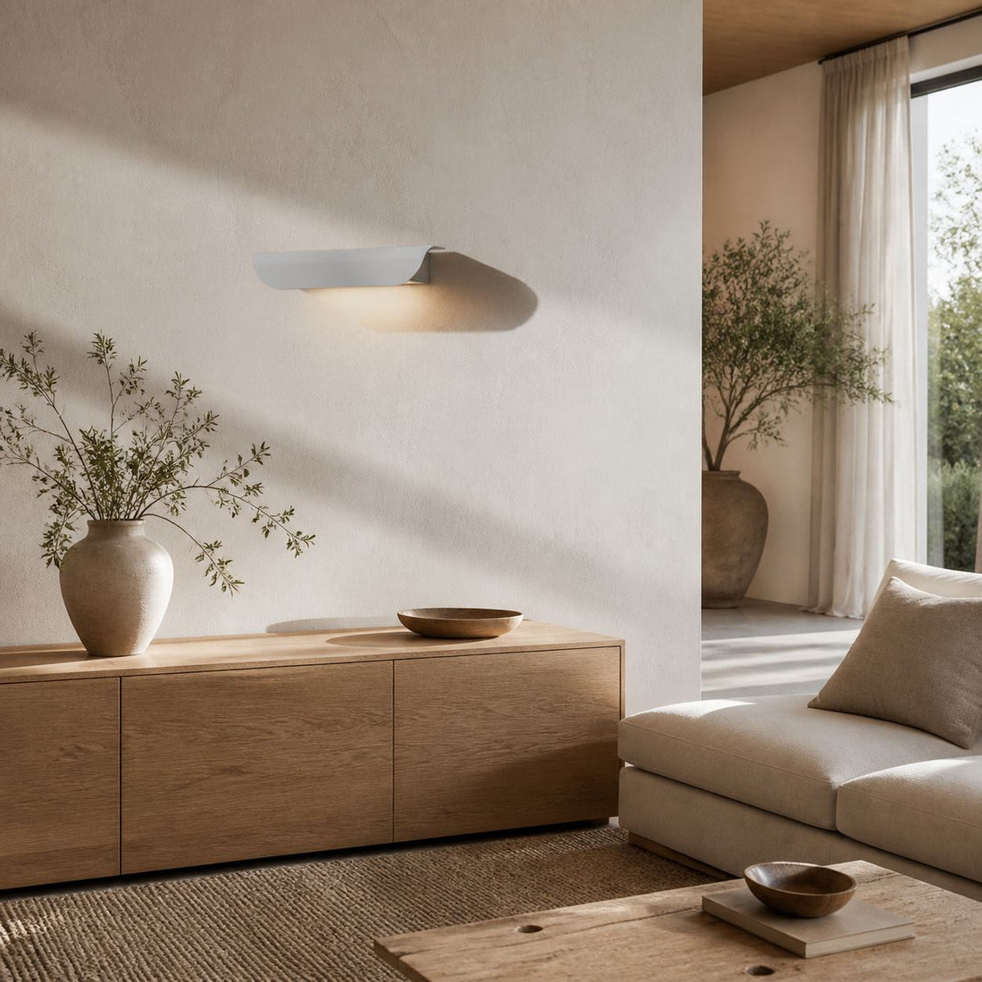 Hidra Modern Metal Wall Sconce – Minimalist Down-Light Sconce for Modern Homes