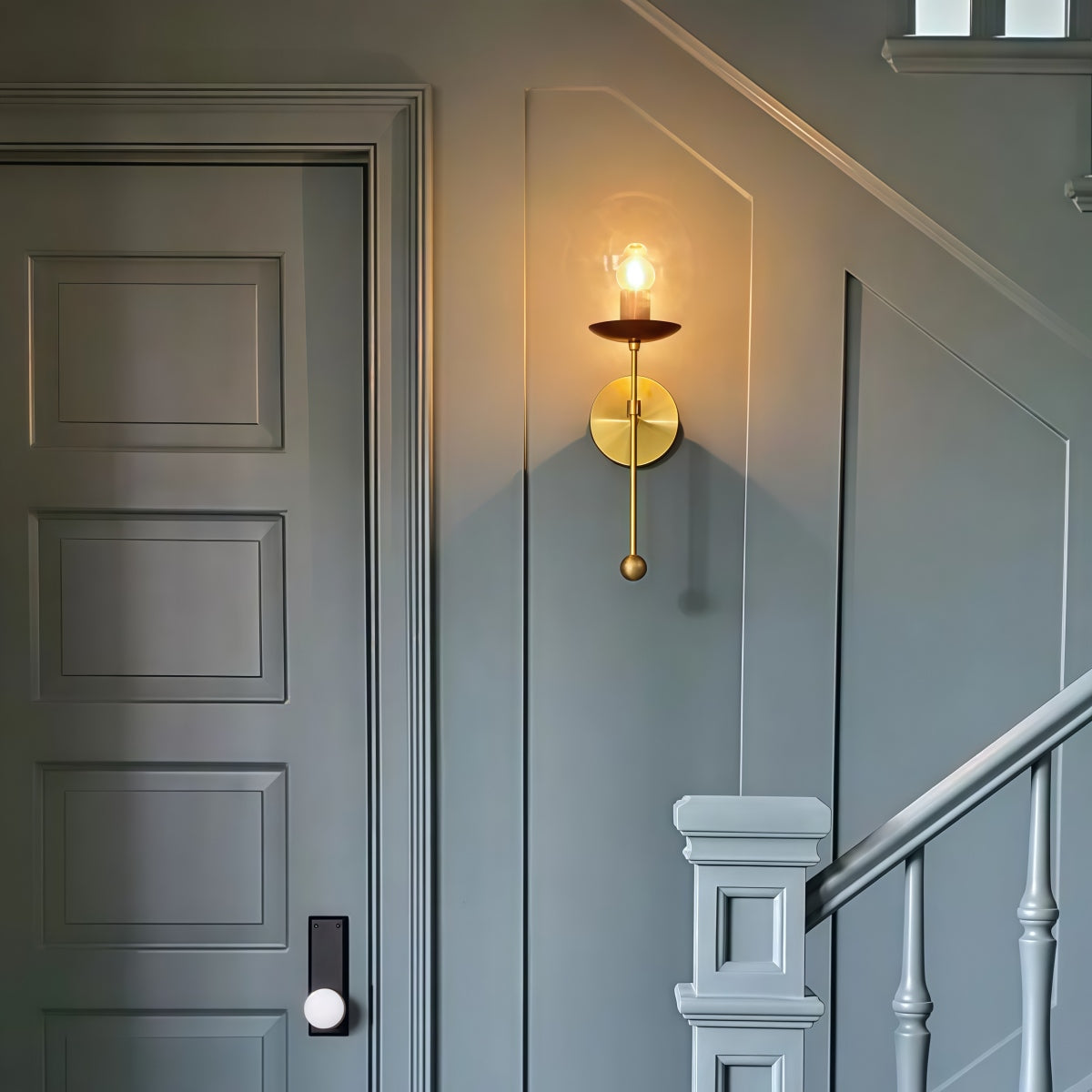 Modern Adjustable Wall Sconce - Brass & Glass Accent for Home Lighting