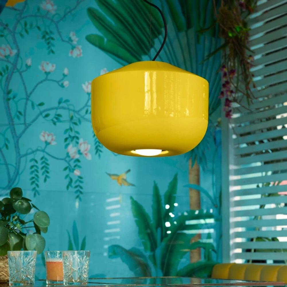 Minimalist Ceramic Hanging Light With Nature-Inspired Form