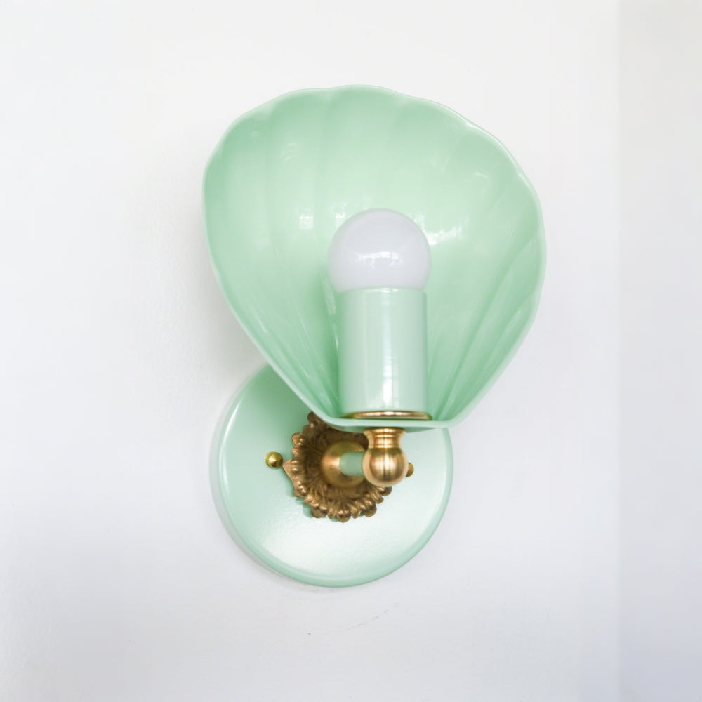 Shell Shape Wall Sconce - Brass Accents Steel Light for Eclectic Decor