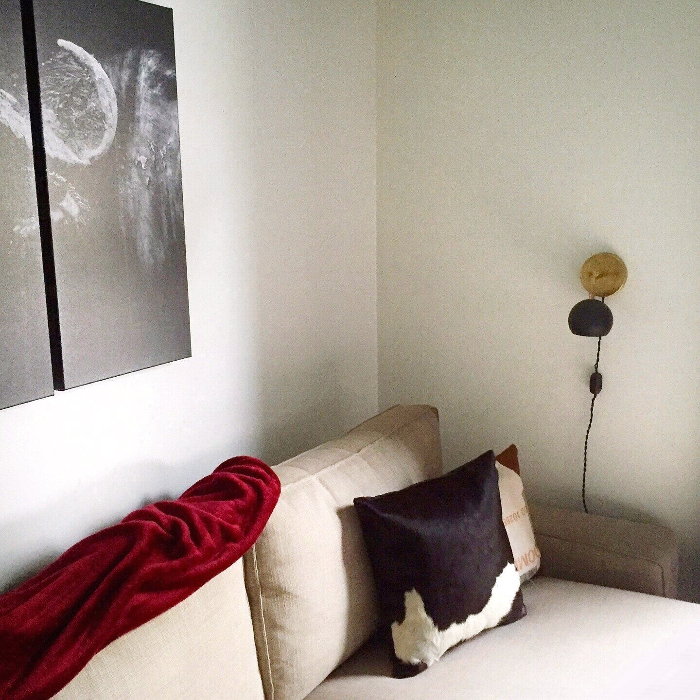 Soft Lighting Matte Black Wall Globe Sconce