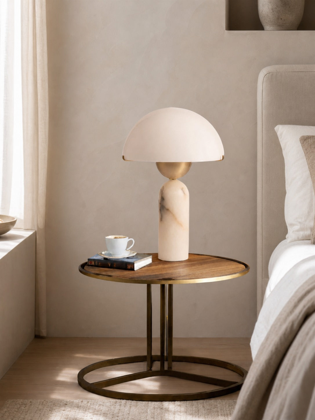 Peono Alabaster Table Lamp