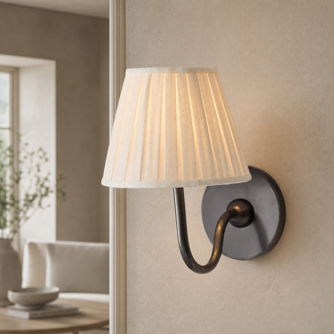 Luvora Vintage Pleated Shade Wall Lamp - Modern Brass Linen Wall Lighting