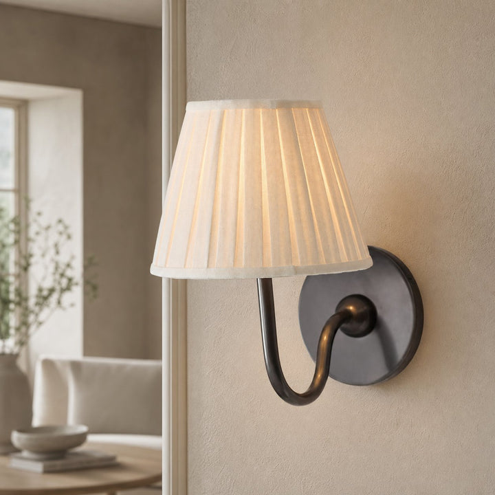Luvora Vintage Pleated Shade Wall Lamp - Modern Brass Linen Wall Lighting
