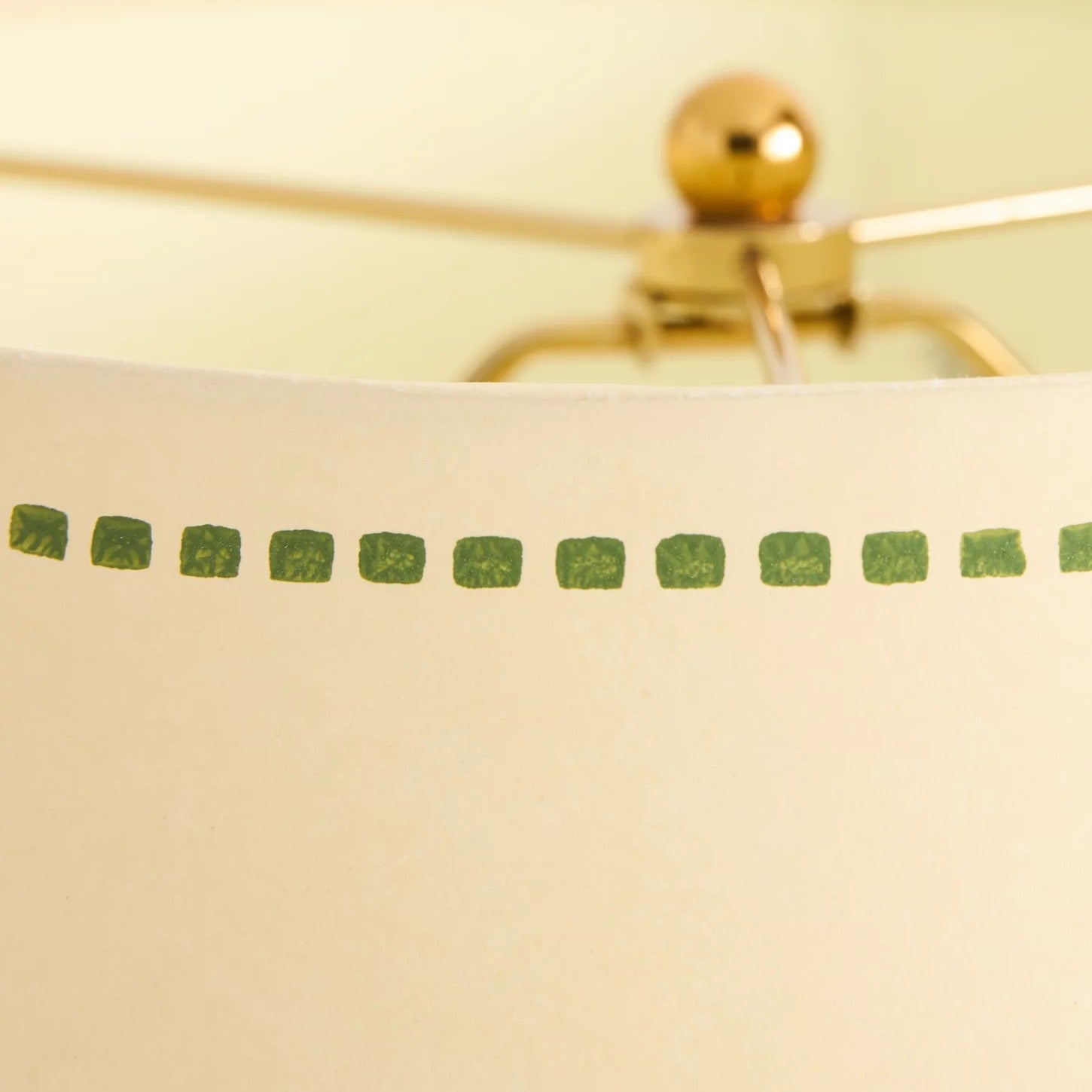 Modo Sculptural Horse Head Table Lamp in Resin – Decorative Table Light for Home Office