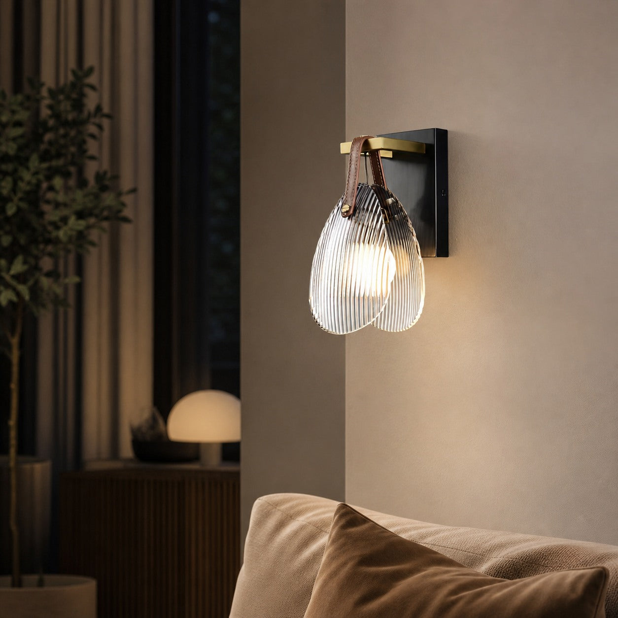 Shell Glass Wall Lamp