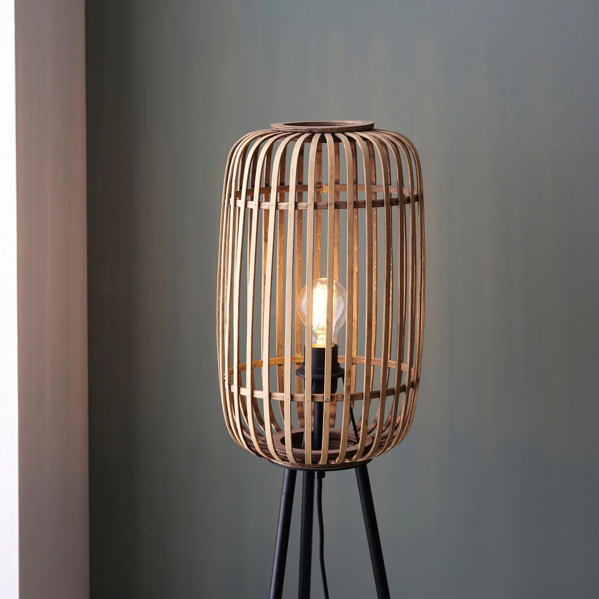 Yumeko Natural Woven Floor Lamp – Modern Scandi Bamboo Shade Standing Lamp for Bedrooms or Living Rooms