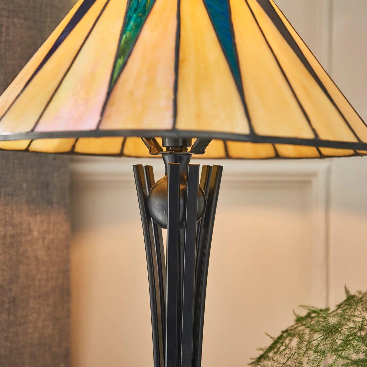 TF Dark Star Tiffany Style Geometric Shade Table Lamp for Bedroom and Accent Lighting