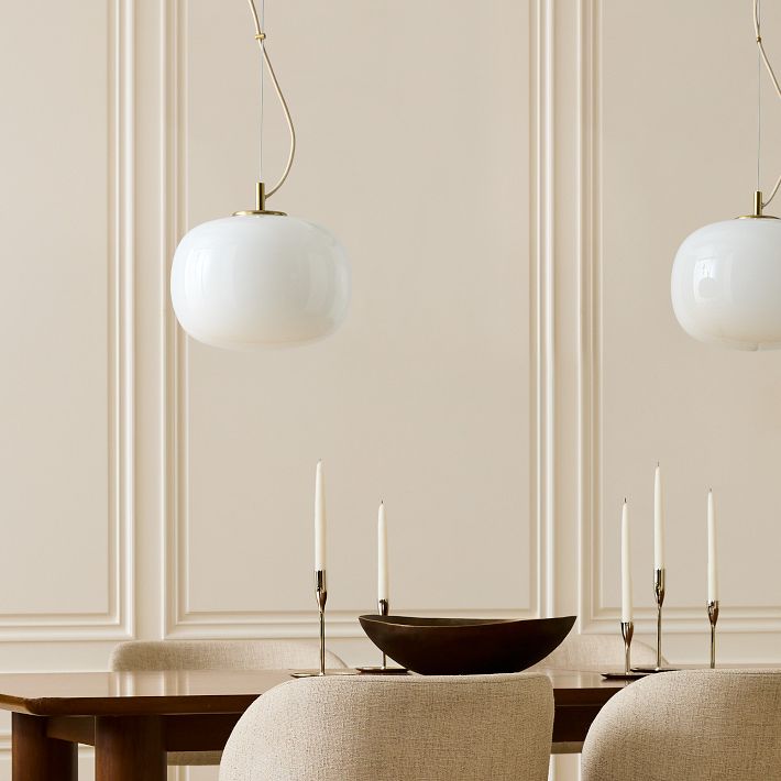 Lumivelle Minimalist Glass Pendant – Adjustable Height Dimmable Design