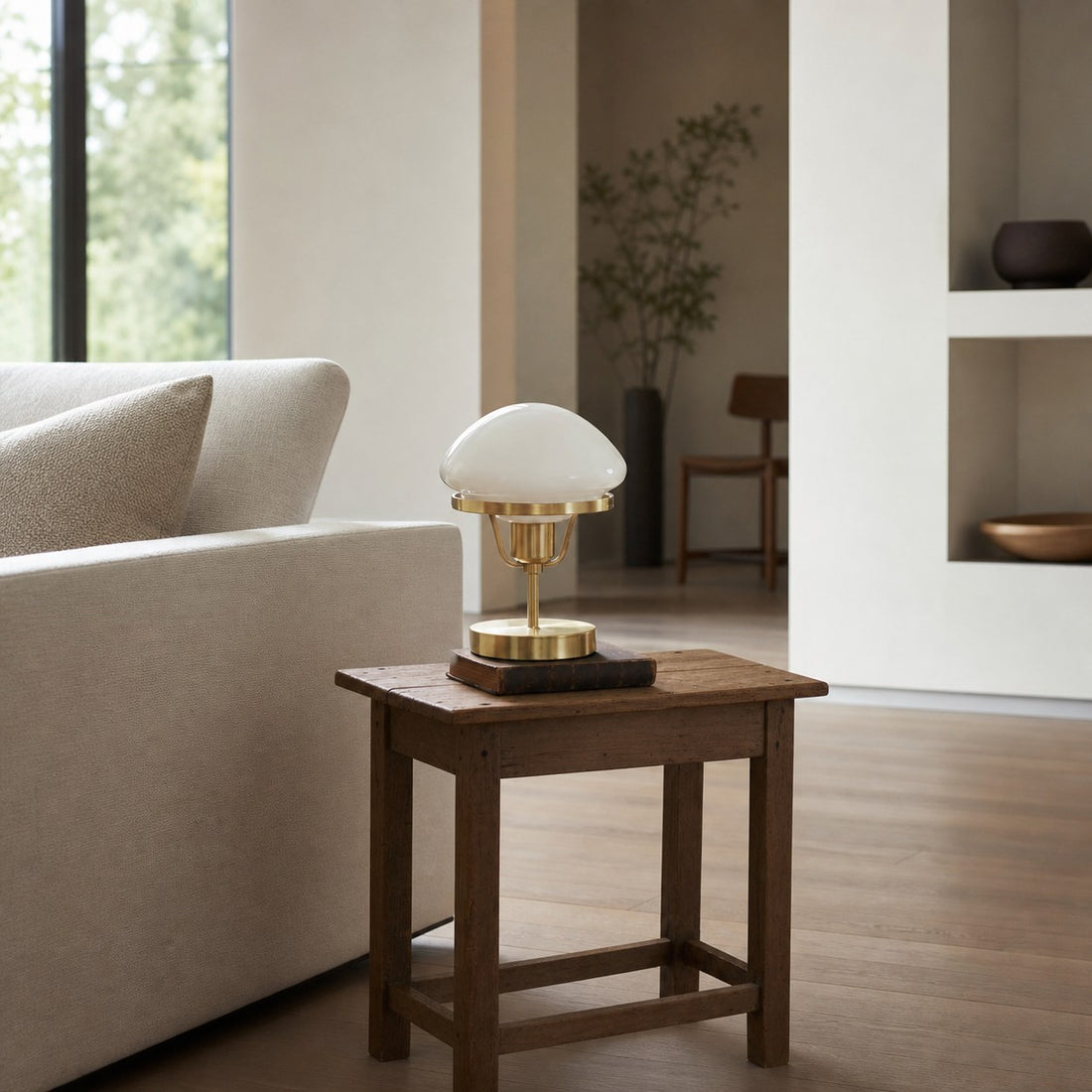 Ornato Luxe Modern Brass or Black Table Lamp - Elegant Desktop Lighting Fixture