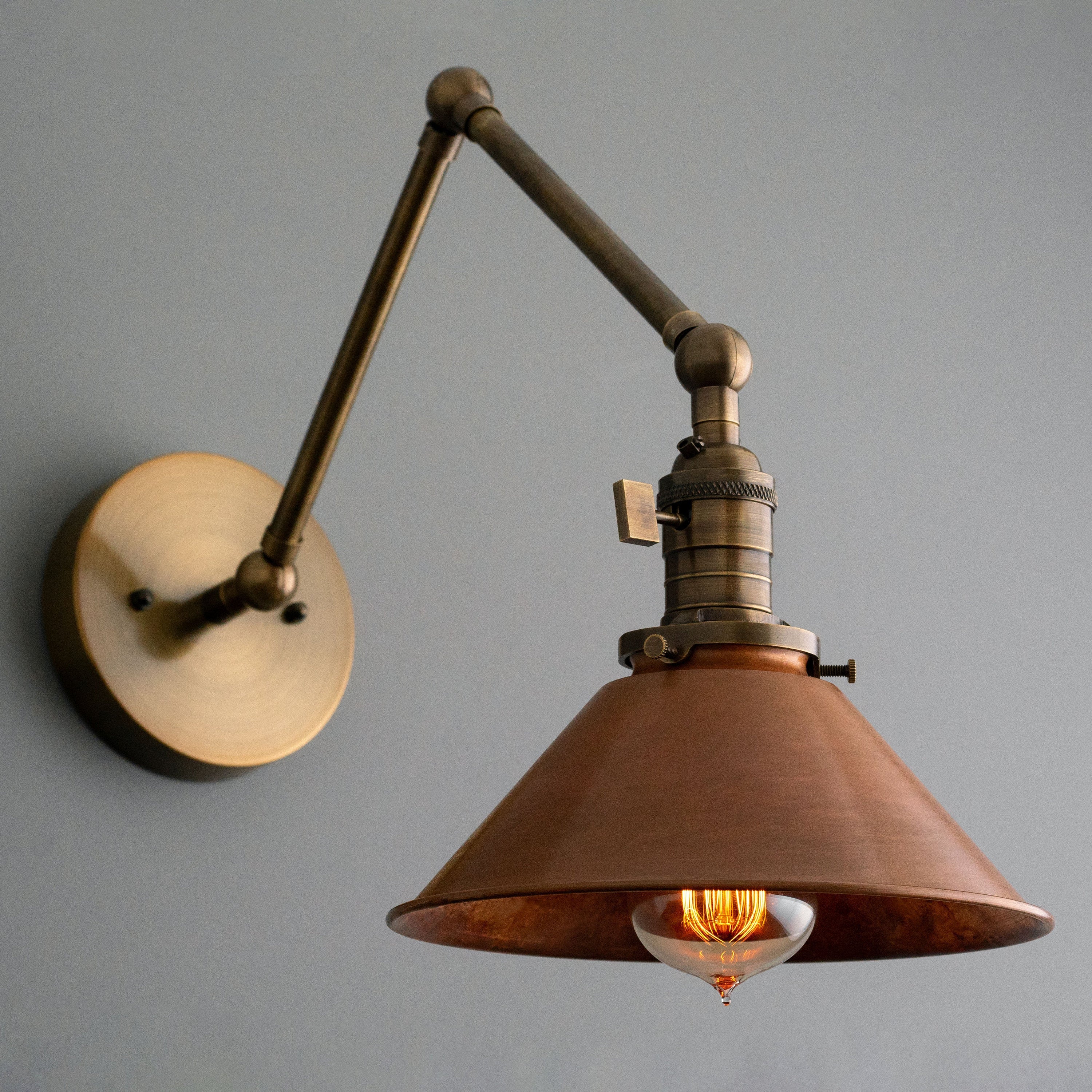 Conique Metal Industrial Farmhouse Wall Lamp – Adjustable Arm Wall Sconce for Accent Lighting