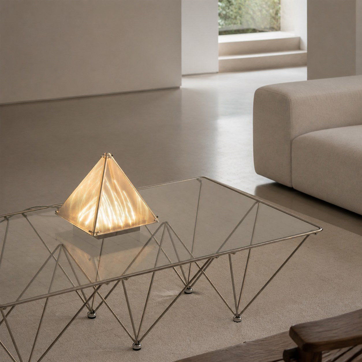 Fragment Table Lamp