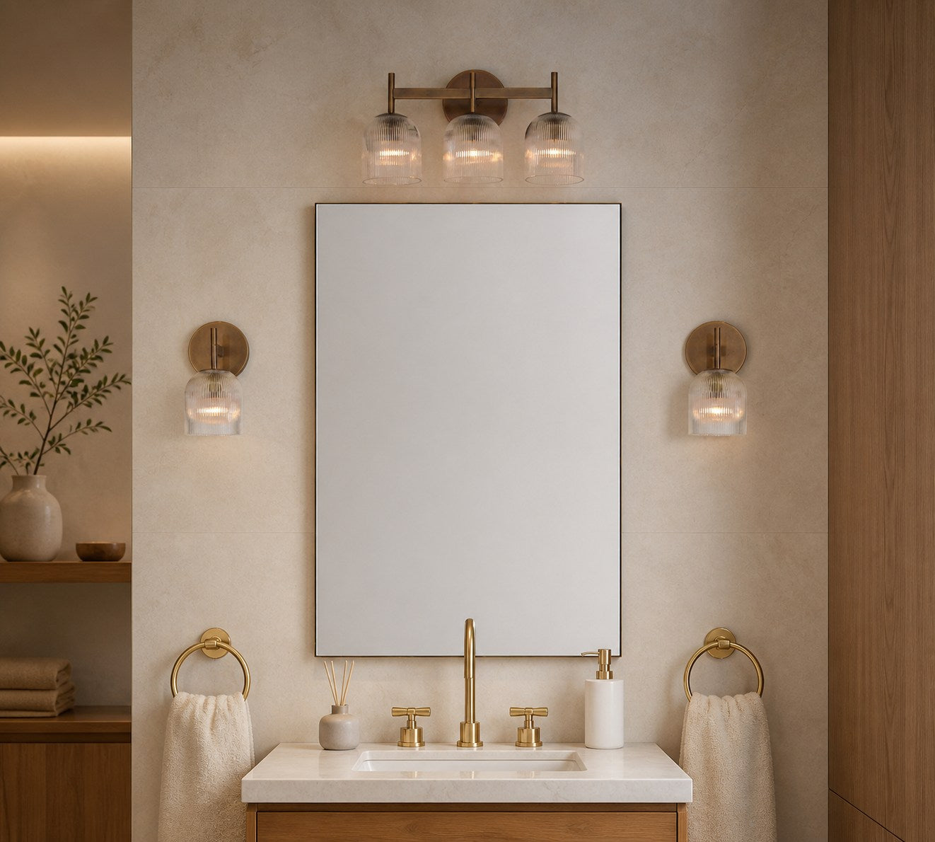 Bravira Ribbed Glass Sconce - Metal Wall Light with Clear Glass Shade