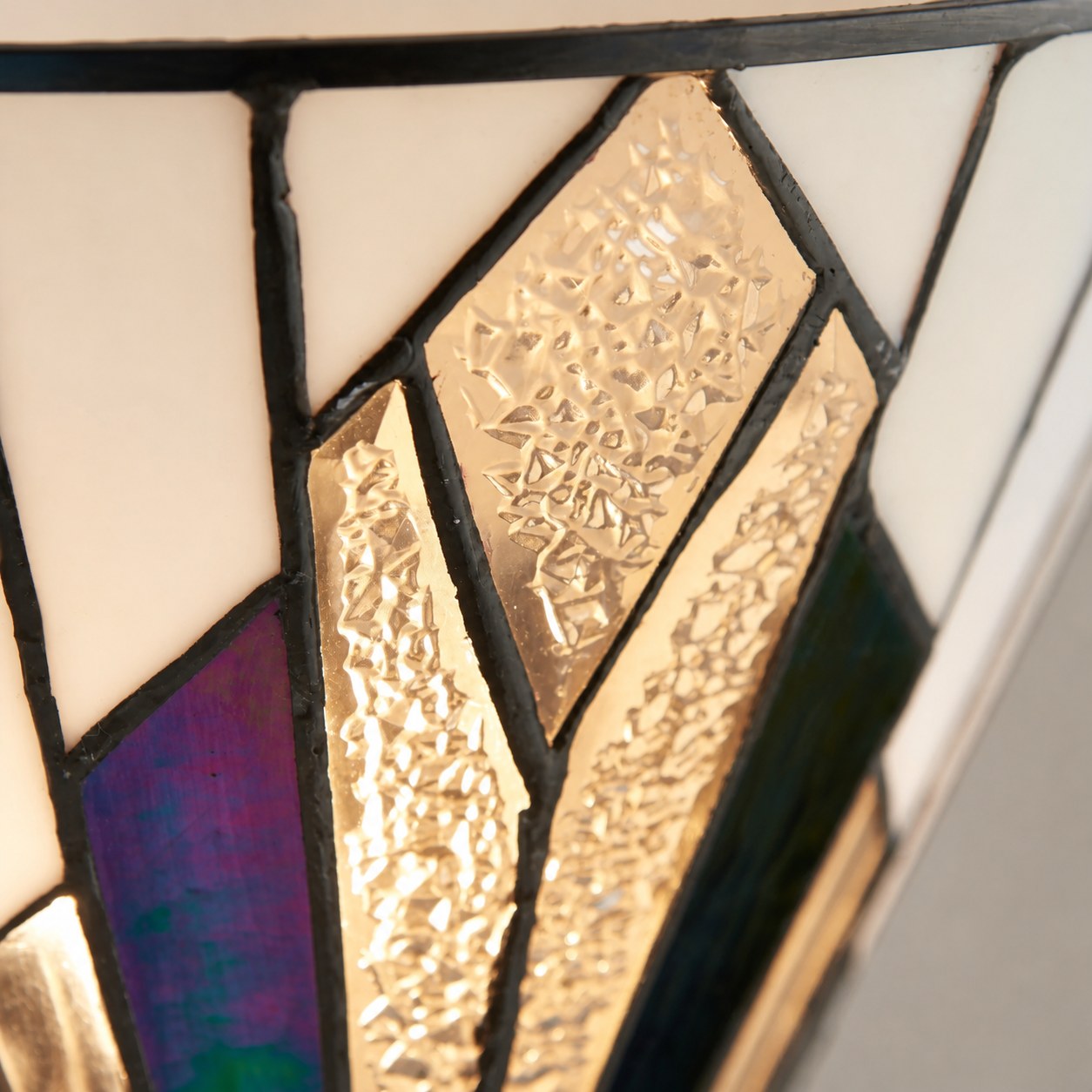 TiffStar Wall Lamp – Vintage Stained Glass for Hallways and Bedrooms