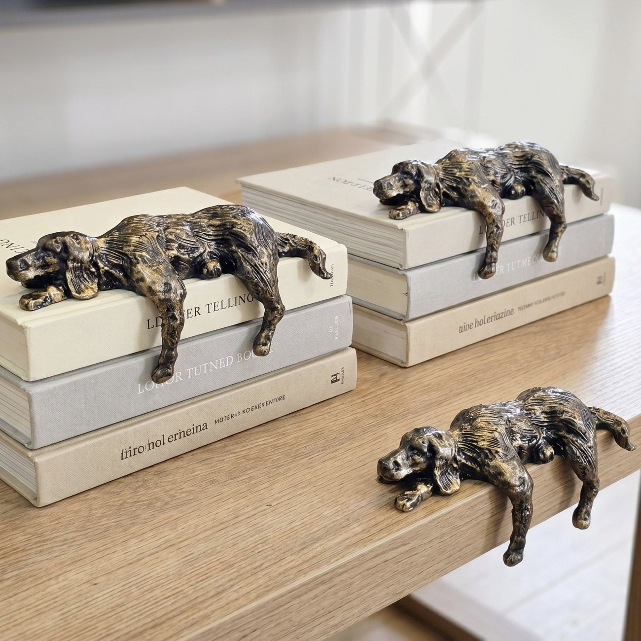Floxo Geometric Dog Sculpture Modern Decor - Minimalist Iron Art for Desk