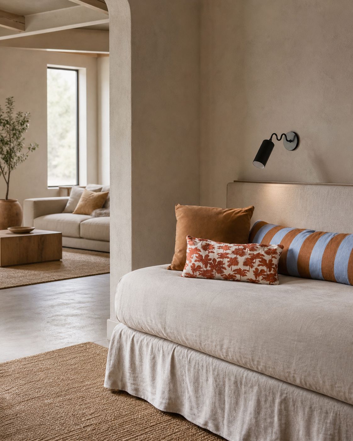 Bea Wall Lamp
