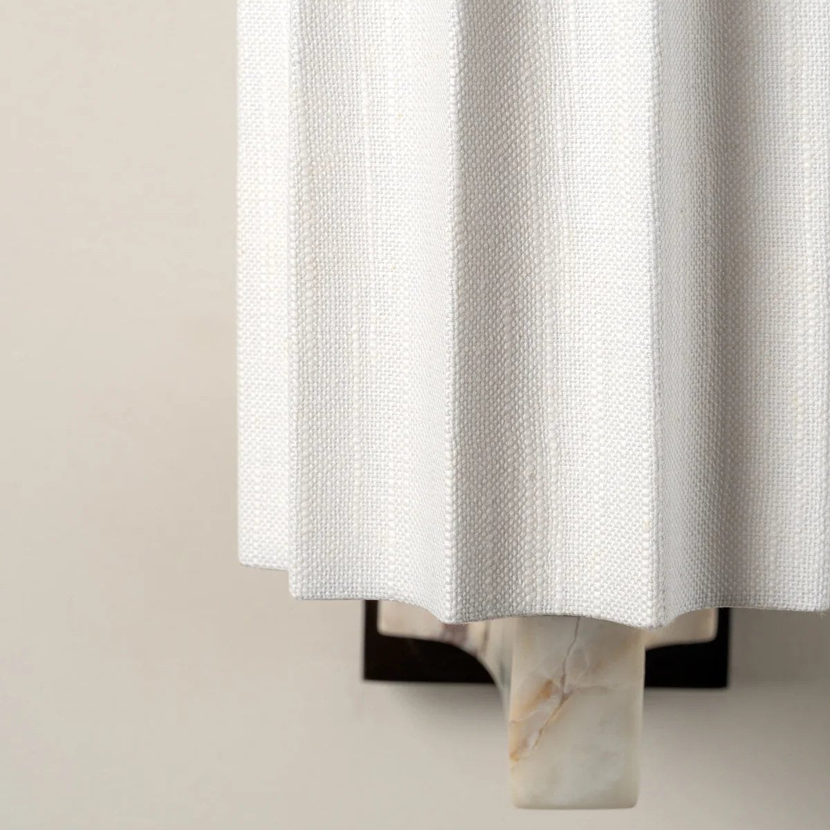 Cavilon Marble Decorative Wall Light – Elegant Linen Form Wall Light