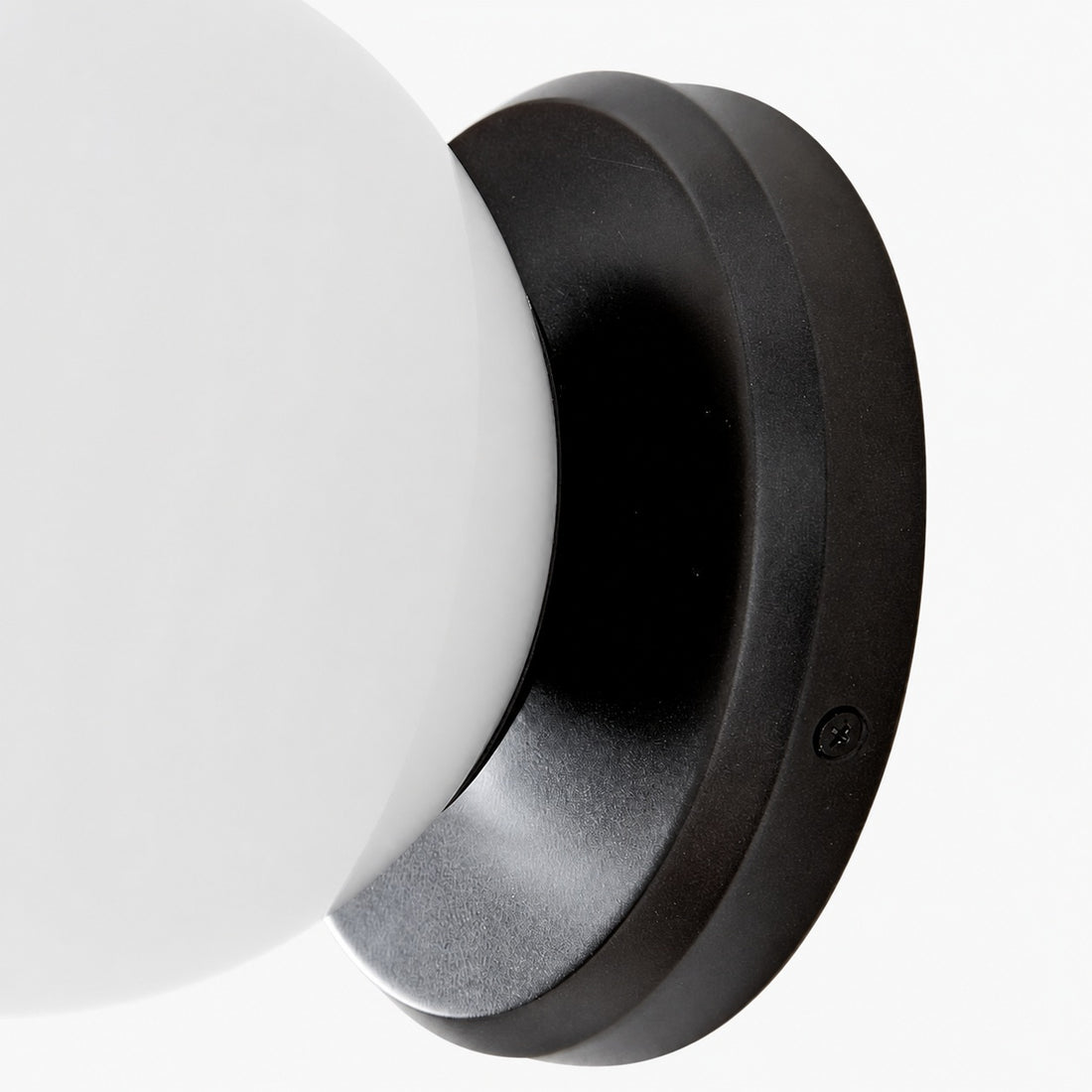 Brelia 1-Light Sconce - Minimalist Wall Light for Modern Home Décor