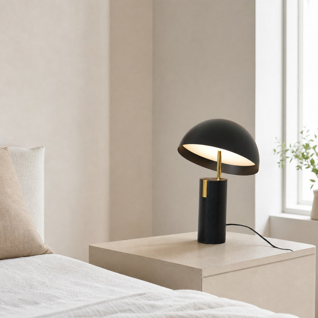 Avo Table Lamp