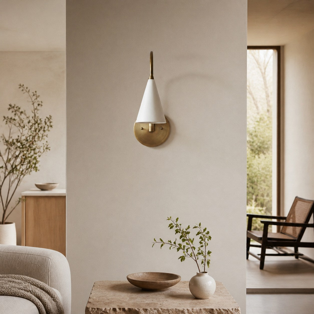 Curva Metal Vintage Wall Sconce  - Elegant Cone Shade for Bedrooms