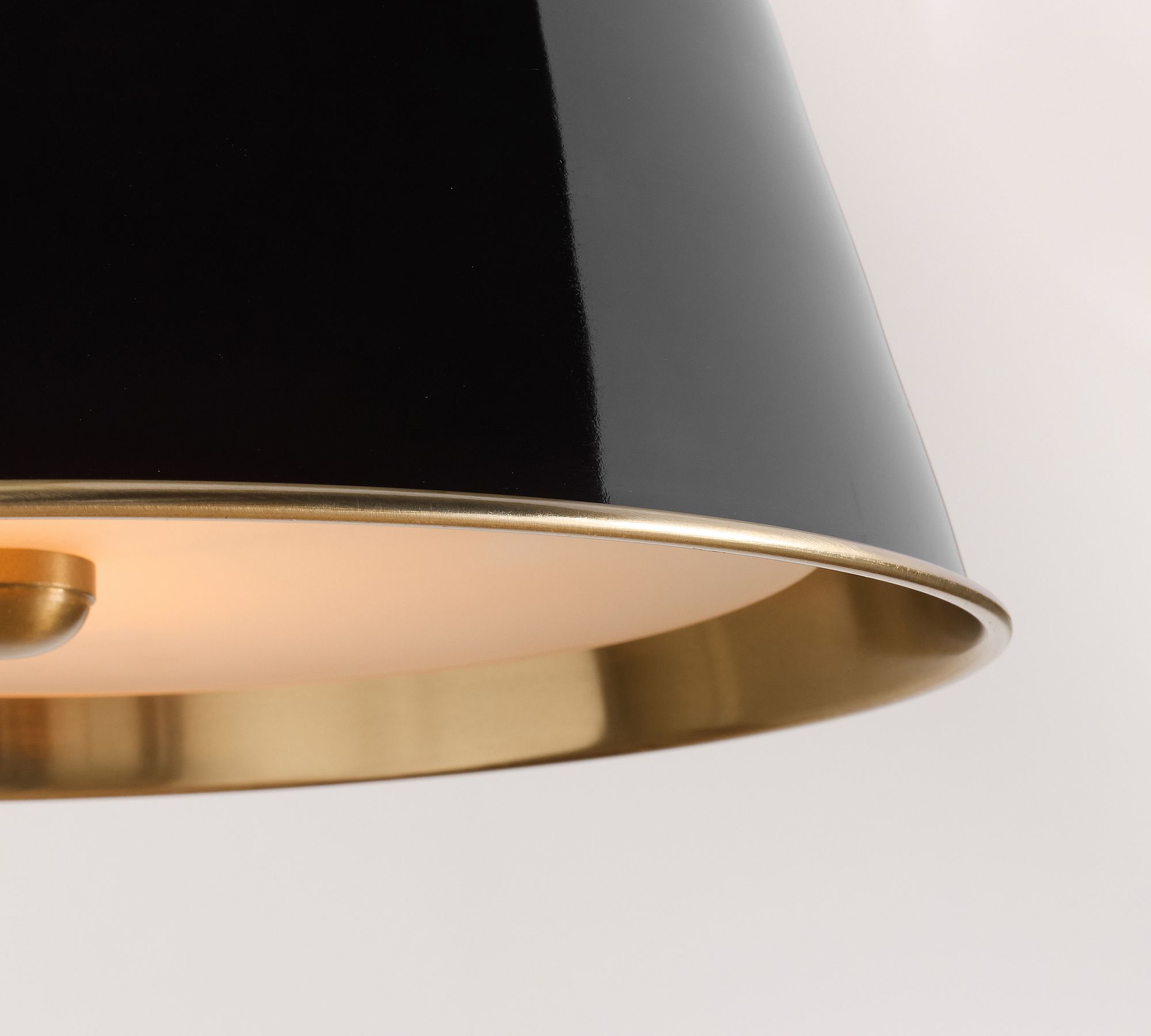 Forvara Metal Pole Pendant Light - Bell Diffuser Design for Kitchen Islands