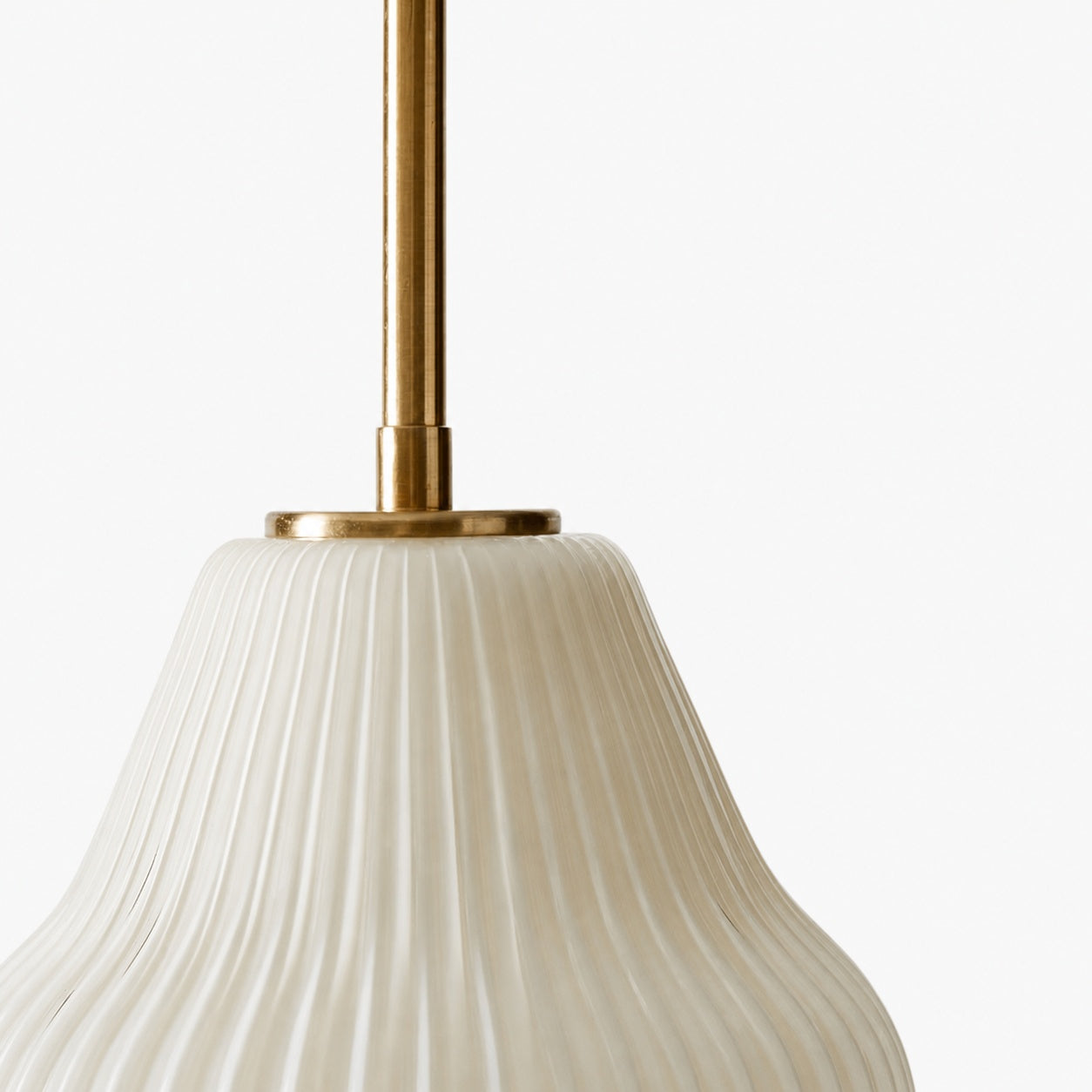 Rivrona Ribbed Glass 3-Light Chandelier - Sculptural Modern Lighting for Home