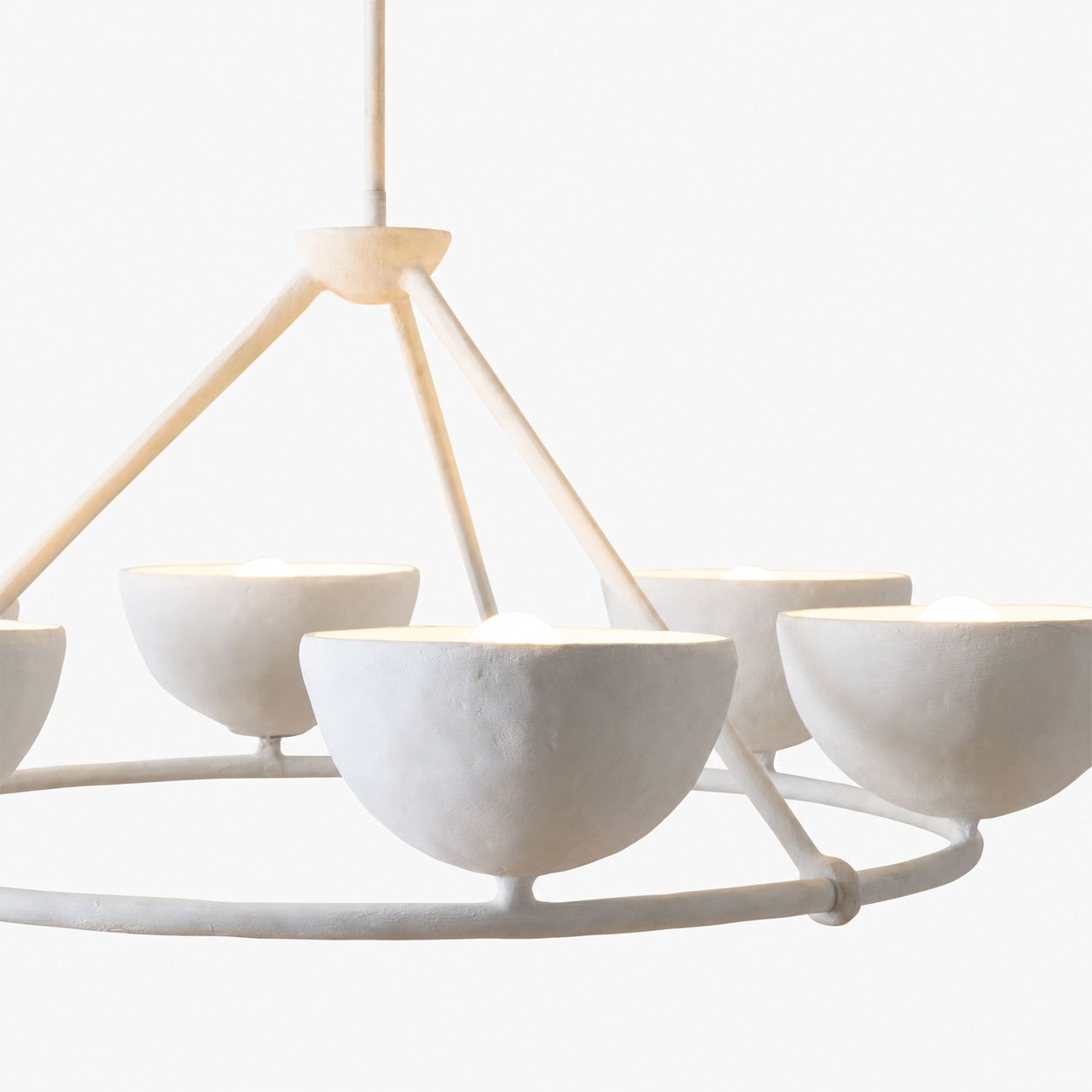Plara Multi‑Light Chandelier – Modern Polyresin and Plaster for Dining & Foyer