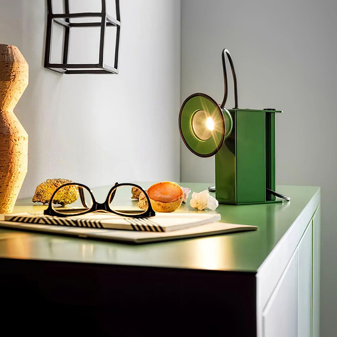 Magnetic Adjustable Camera Table Lamp
