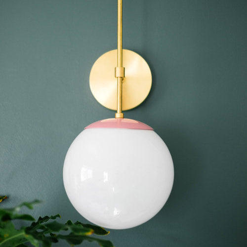 Modern Adjustable Wall Sconce - Brass & Glass Accent for Home Lighting