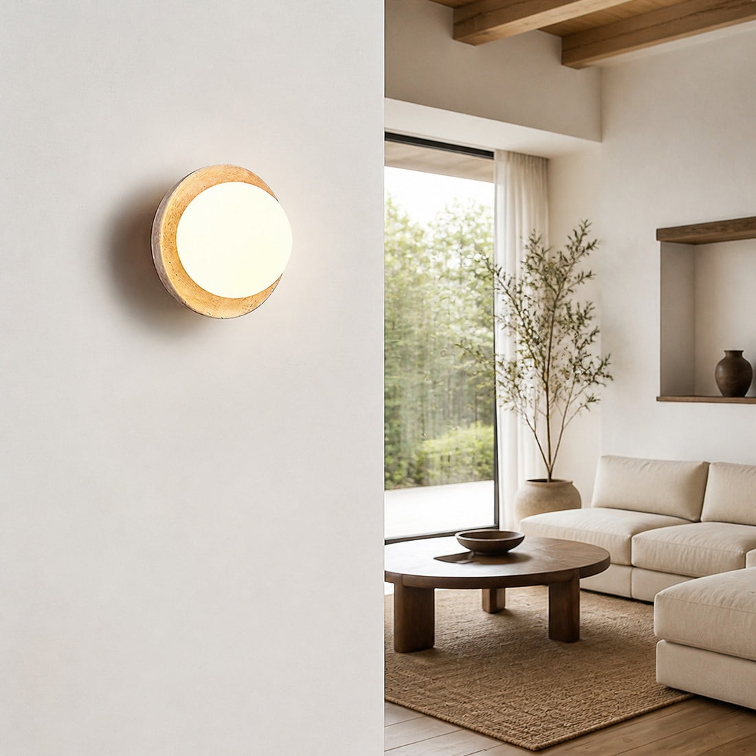 Eala Wall Lamp