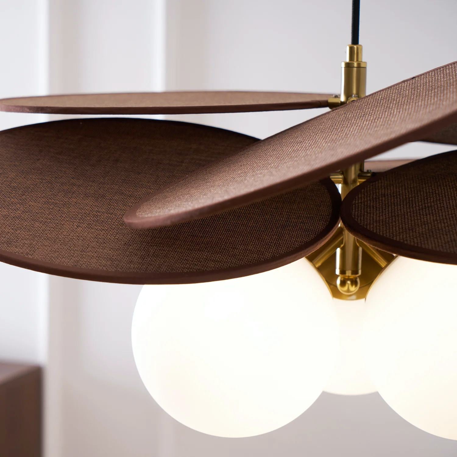 Orrise Artistic Layered Petal Pendant Light - Natural Inspired Lamp for Entryway and Bedroom