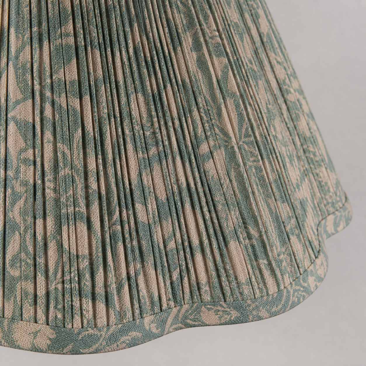 Florevian Modern Linen Pendant Lamp - Art-Inspired Statement Lighting for Dining Space