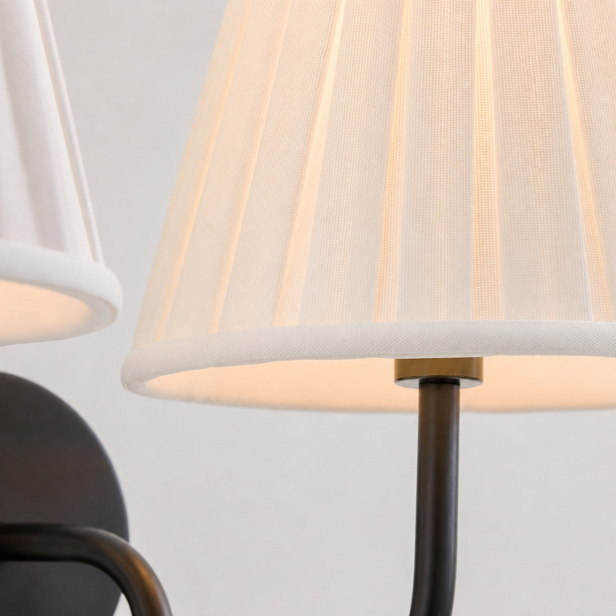Luvora Vintage Pleated Shade Wall Lamp - Modern Brass Linen Wall Lighting