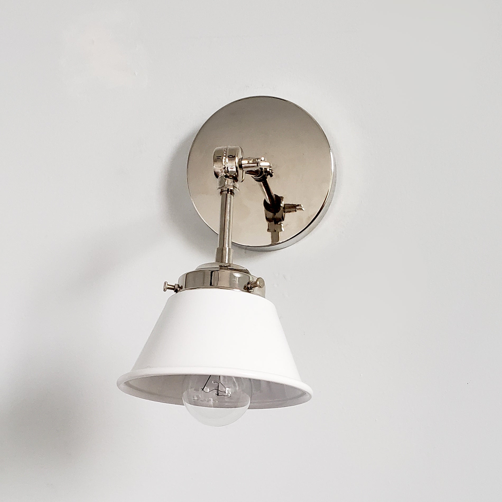 Modern Cone With Elegant Swivel Mechanism Brass Wall Lamp